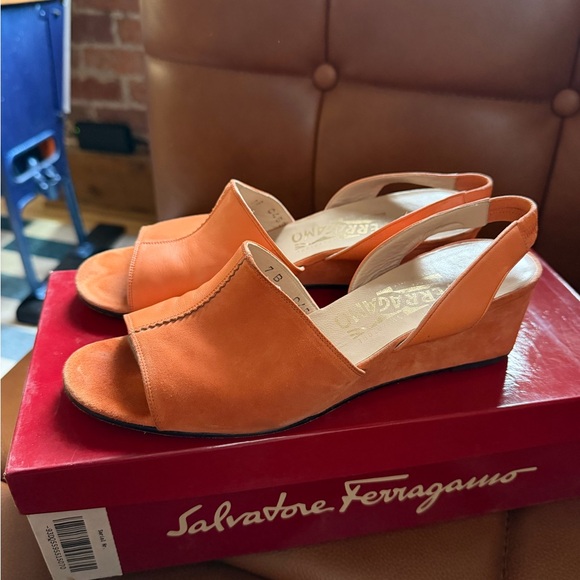 Salvatore Ferragamo Shoes - Salvatore Ferragamo orange suede wedge. Flamingo nappa cald